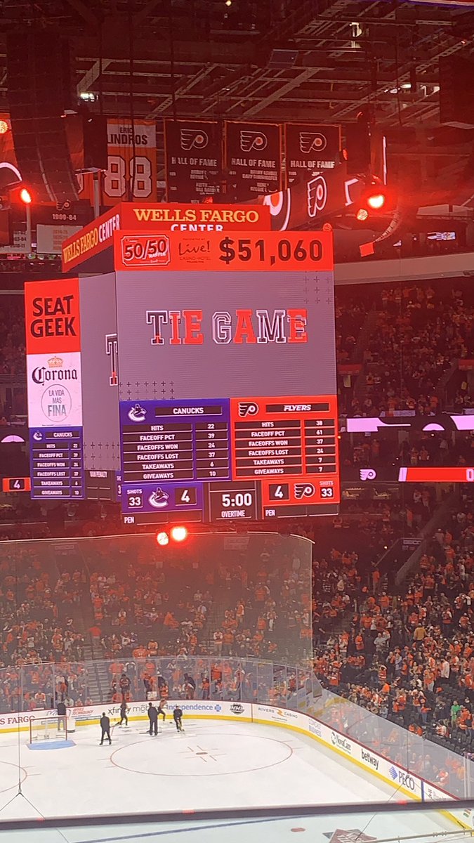 RHandJr's tweet image. Let’s go @NHLFlyers