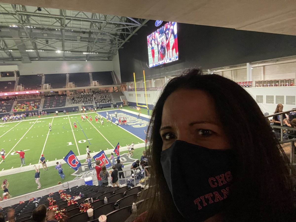 MatosTech's tweet photo. Go Titans!!! Itβs Homecoming time! @CHSTitanNation #TitanTags @Cen10titans https://t.co/BV5alJ7rz4