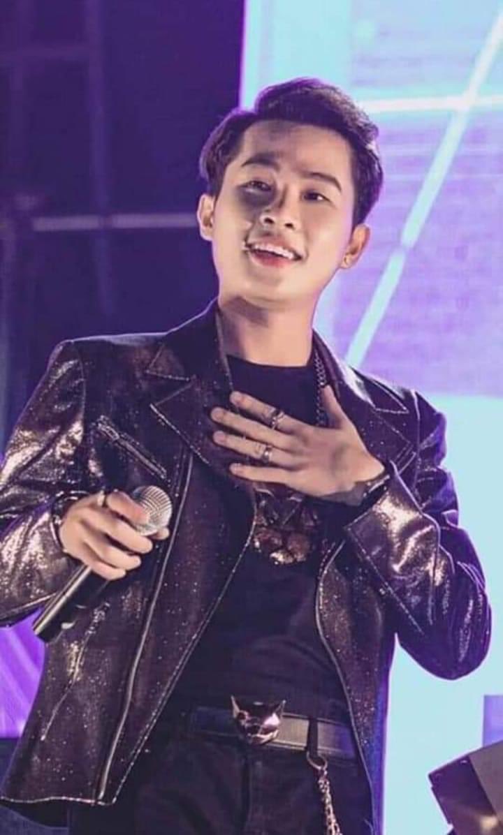 KimQuyn62793164's tweet photo. CHINH PHỤC HÀNH TRÌNH MỚI CÙNG JACK
#JackJ97
#DomluonbenJack
#Hanhtrinhmoi https://t.co/ZzLbP48puH