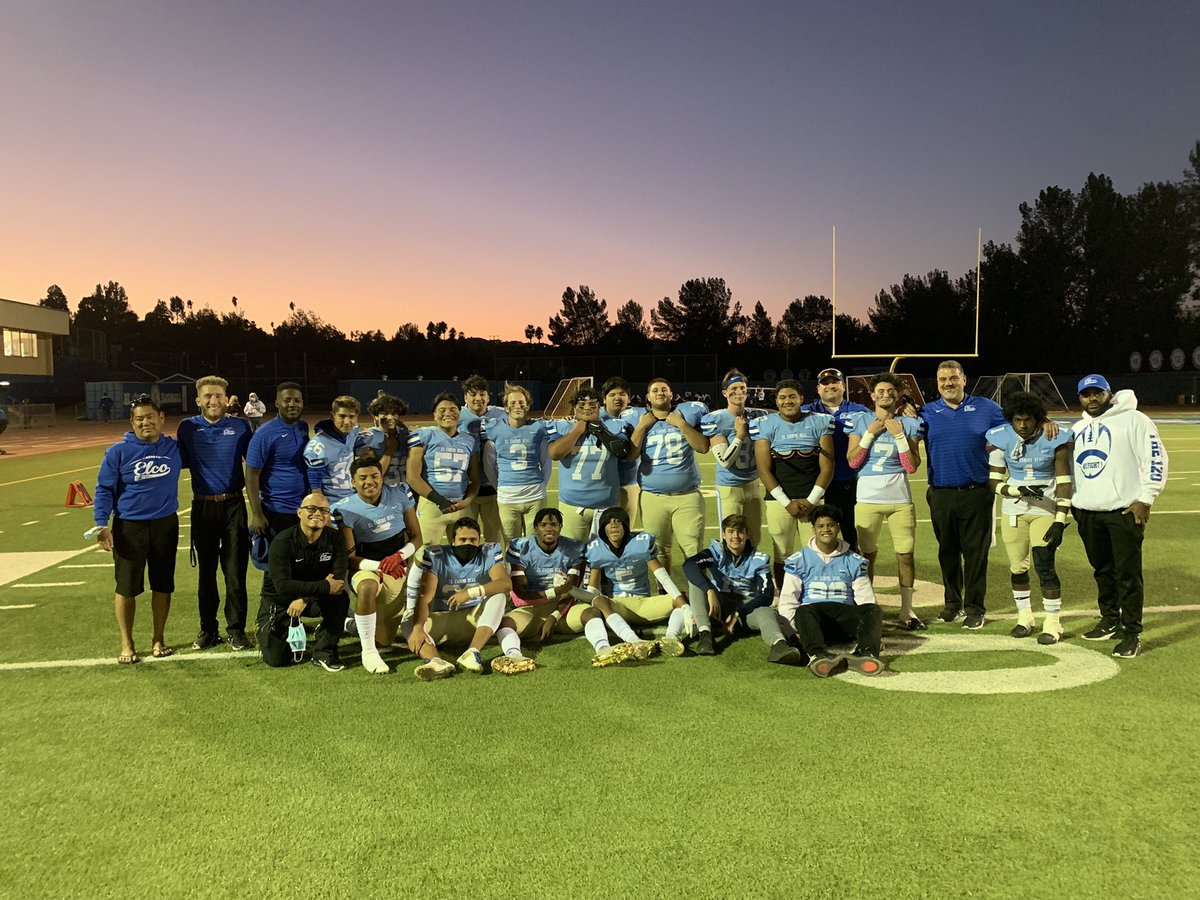 TheMESS2013's tweet photo. Thank you seniors for all your contributions to the ECR Football program these last 4 years! We wish you all the best! #seniornight https://t.co/sli03mNIOV