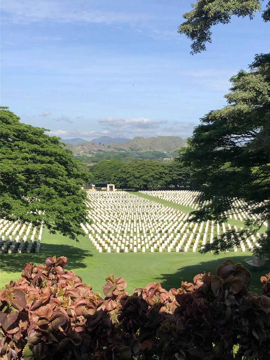 MissShawnEl's tweet photo. 🇦🇺&amp;🇵🇬 share a long military history. Some of the hardest fought battles of WWII were in 🇵🇬. Of those laid to rest in Port Moresby’s Bomana War Cemetery, the youngest were only 16. Grateful for the opportunity to hear some of their stories this morning. https://t.co/bvoPPvksDe