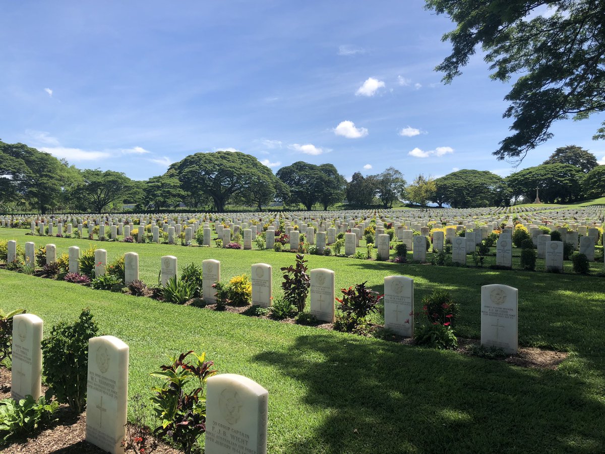 MissShawnEl's tweet photo. 🇦🇺&amp;🇵🇬 share a long military history. Some of the hardest fought battles of WWII were in 🇵🇬. Of those laid to rest in Port Moresby’s Bomana War Cemetery, the youngest were only 16. Grateful for the opportunity to hear some of their stories this morning. https://t.co/bvoPPvksDe