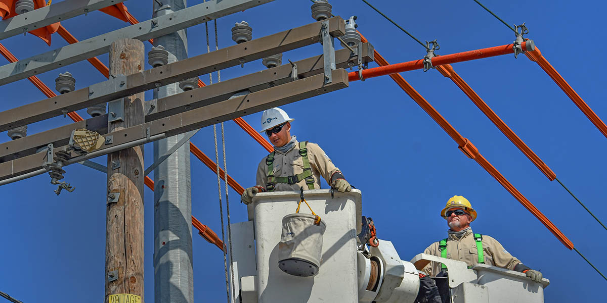 LADWP's tweet image. #EssentialWork continues. At PCH and S. Wilmington in the Harbor area, our crews recently replaced a series of old power poles with new, sturdier ones, part of LADWP’s ongoing effort to upgrade our infrastructure and improve electric service reliability. #InfrastructureMatters