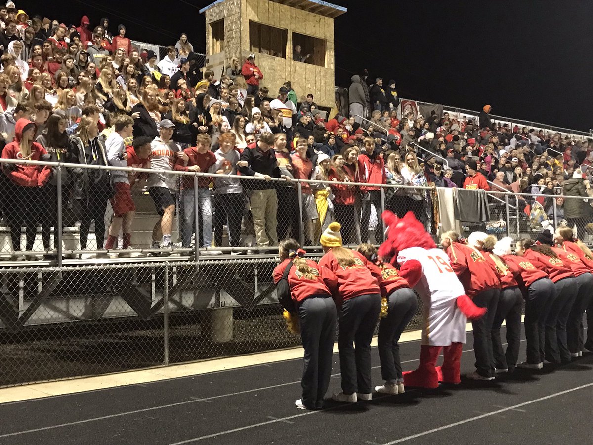 jabrouw's tweet photo. Homecoming in action @Marion_ISD @Marion_Wolves https://t.co/e8iZwbCjHu