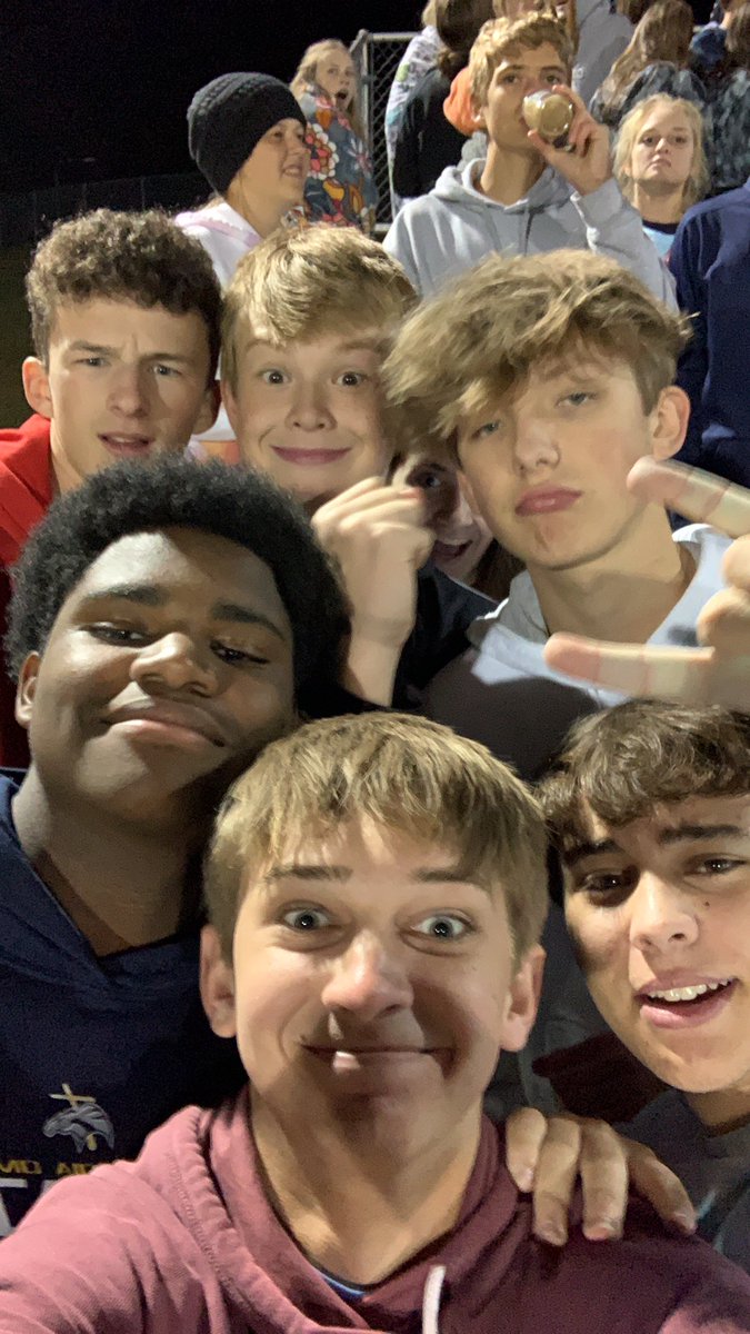 Pope_PaulV's tweet photo. #justcame ha y’all thought, came to the football game. #yum https://t.co/S0xxH2Ykex