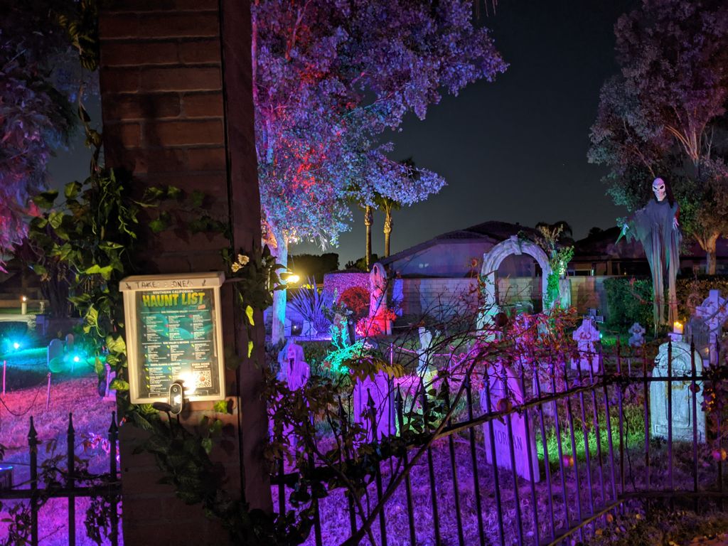 GothicHills's tweet photo. We've got the @SocalHauntList here in Riverside at Gothic Hills Cemetery. Come get your copy now! #socalhauntlist #calhaunts #gothichills https://t.co/sRsSYXwDX3
