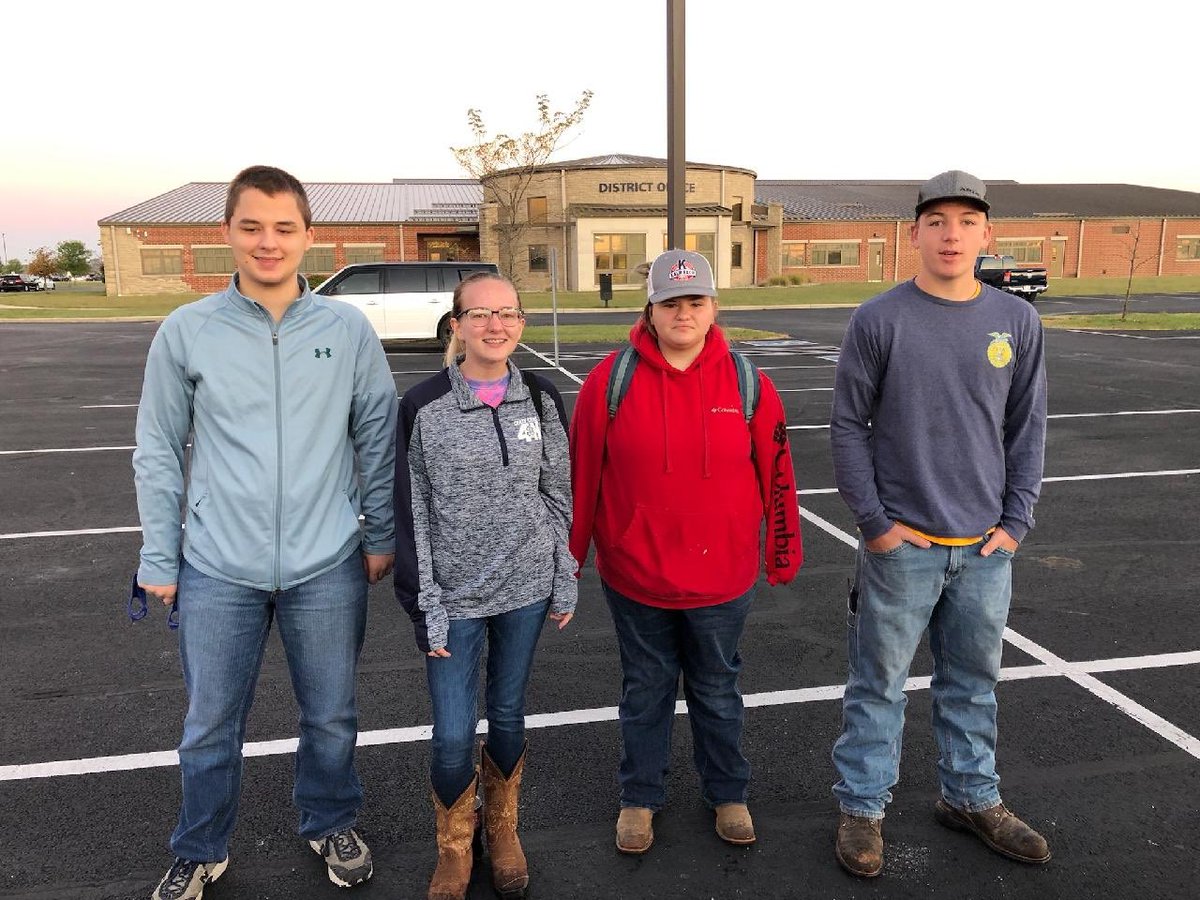 lakota_ffa's tweet photo. Soil Judging Team https://t.co/rJvnjXtpVf