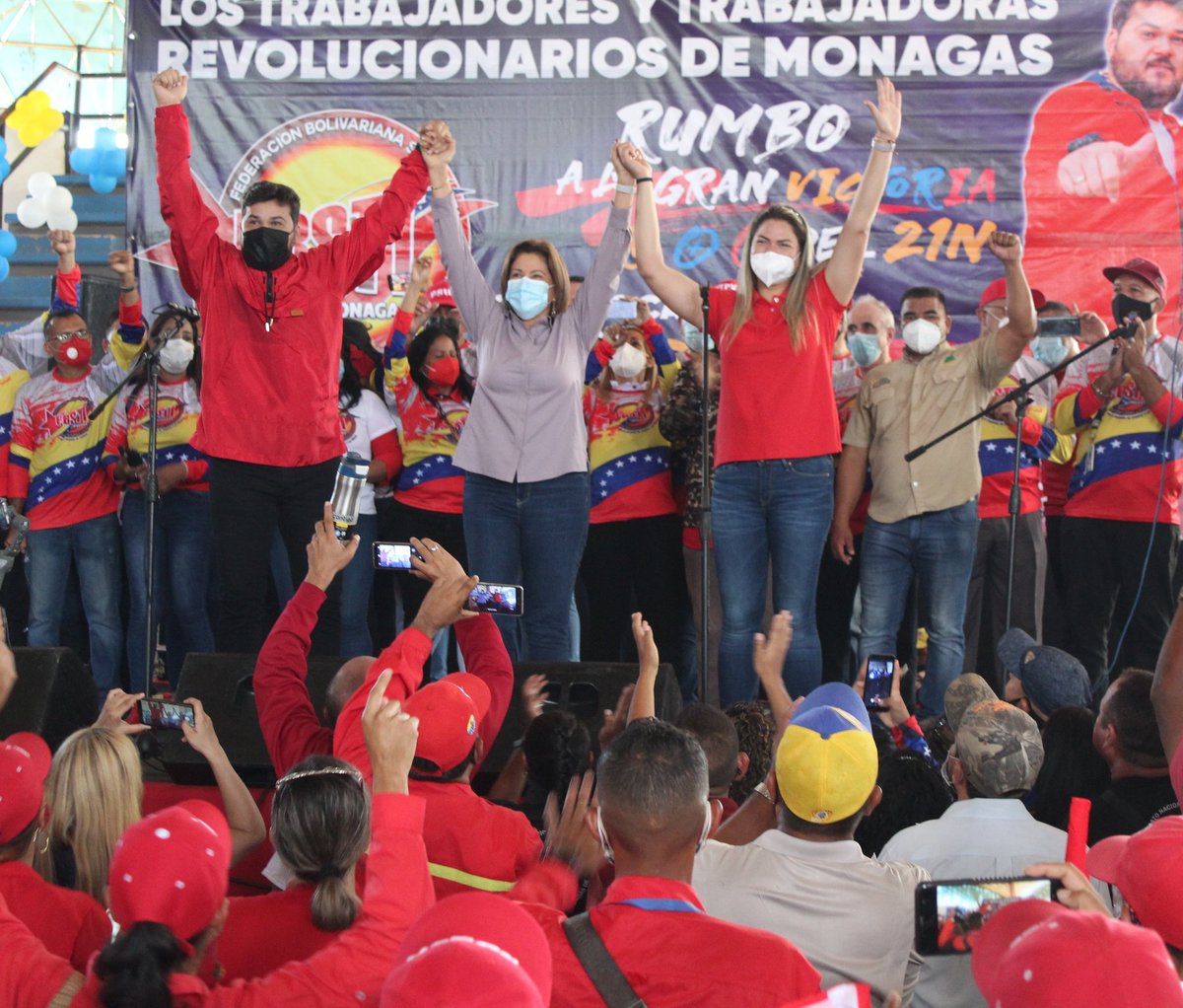 cpt_mdo's tweet photo. #15deOct|| Juramentado el comando de campaña de la clase Obrera "Aristóbulo Istúriz" del Estado Monagas, junto a los candidatos @ErnestoPSUV_, próximo Gobernador del Estado Monagas y @ANAFUENTES_PSUV, próxima alcaldesa de Maturín.
! Este #21Nov hay victoria rotunda ! https://t.co/cBfqlyN4BN
