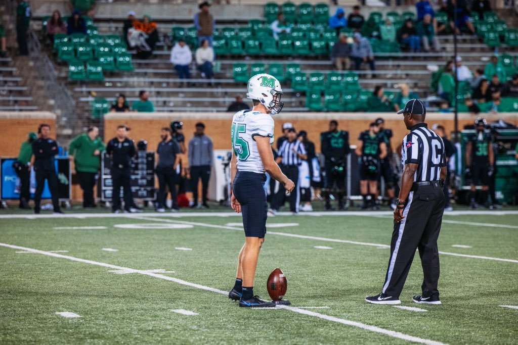 HerdFB's tweet photo. 4th Quarter 📸 | MU vs North Texas 

#WeAreMarshall x #RiseAsOne https://t.co/aJkjvxF26D
