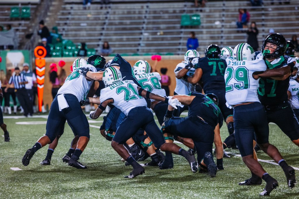 HerdFB's tweet photo. 4th Quarter 📸 | MU vs North Texas 

#WeAreMarshall x #RiseAsOne https://t.co/aJkjvxF26D