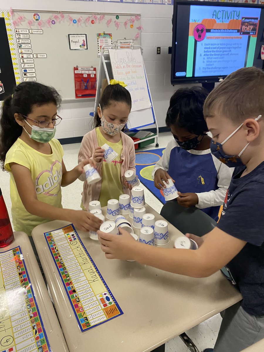 MissStumm's tweet photo. Students completed a Minute to Win It challenge during Morning Meeting this morning! Each table group tried to stack a set of cups together before the timer went off ⏱⏱⏱ @Discovery_elem #firstgrade #morningmeeting #minutetowinit https://t.co/QcTk3qTIQF