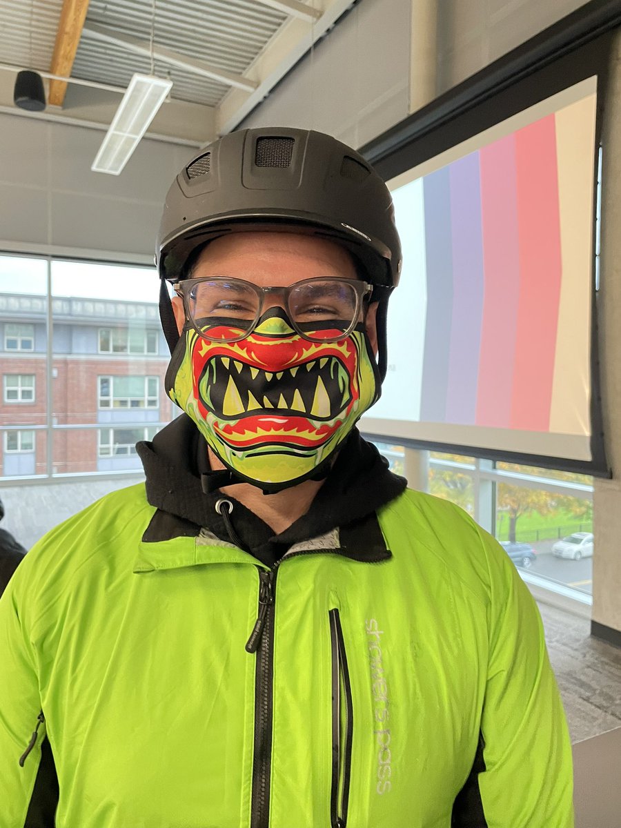 emmarosephd's tweet photo. Jonathan Bergeron not only brought a great talk on UX and games at our #sigdoc21 event, he definitely had the best mask https://t.co/pctJm0lTS0