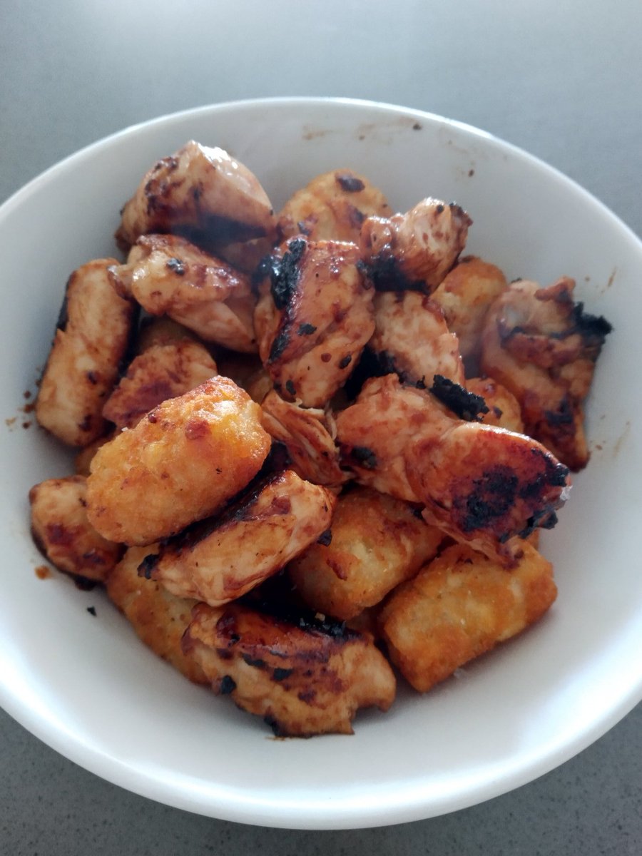 AusLoafer's tweet photo. Teriyaki Chicken on a bed of potato gems is definitely an appropriate lunch.

#CafeMarko #EatCBR https://t.co/Ym9tc202Q3