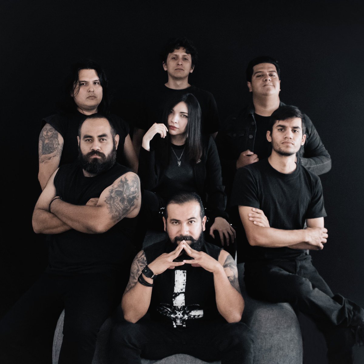 La música nos ha traído al mismo camino y parece que nos tiene destinado crear muchas canciones juntos, buscar sueños juntos, viajar juntos, crecer juntos 🎵

Somos:
Rei Lawryck Voz/Viola
Francisco Voz
Juan  Teclado
Mario Bajo
Luis  Batería
Diego  Guitarra
Allan Guitarra
🤘🏼 🔥