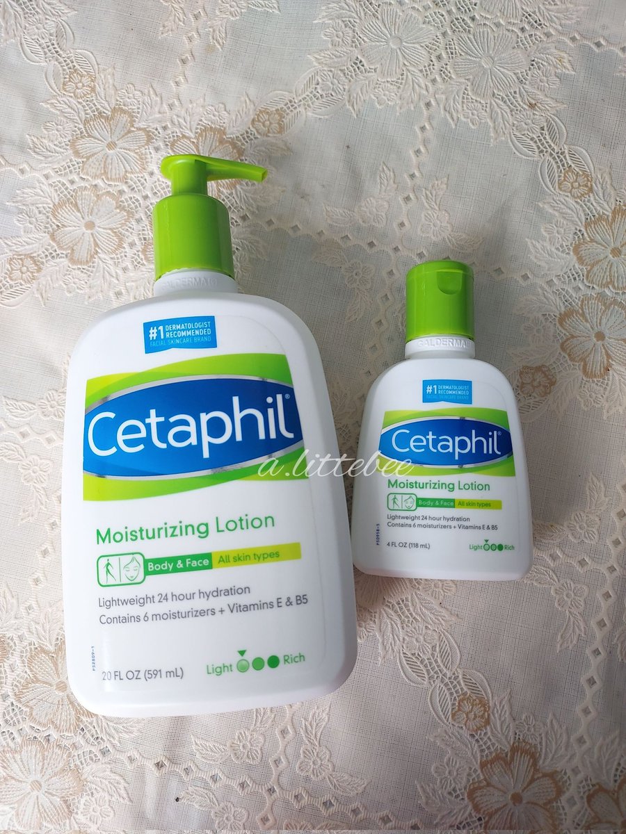 ALittebee's tweet photo. Cetaphil Moisturizing Lotion
Lightweight 24 hour hydration
Contains 6 moisturizers + Vitamins E &amp; B5

โลชั่นบำรุงผิว ให้ผิวขาดความยืดหยุ่นกลับมานุ่มชุ่มชื้น พร้อมชะลอผิวแก่ก่อนวัย ขับผิวกระจ่างใส ด้วยสารธรรมชาติ Avocado Oil  
 118ml = 150฿
591ml = 500฿
#Cetaphilth #สกินแคร์ https://t.co/OWadysGFVd