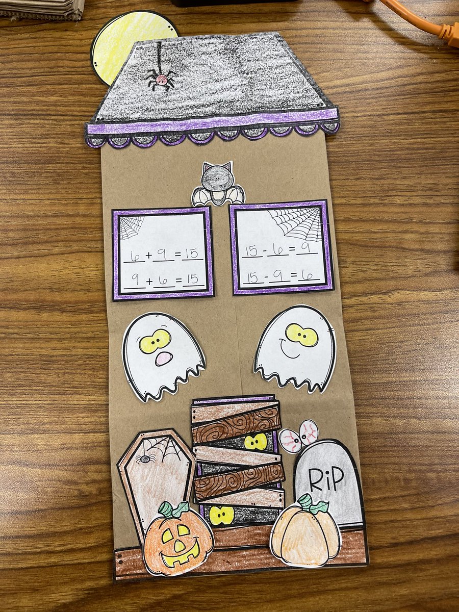 amandacruz1022's tweet photo. @dowling_colleen We love working on math projects with our first grade buddies! I am so glad we got to start this up again this year. #mathbuddies #funfridays #ACECubs https://t.co/PD3vYERLmd