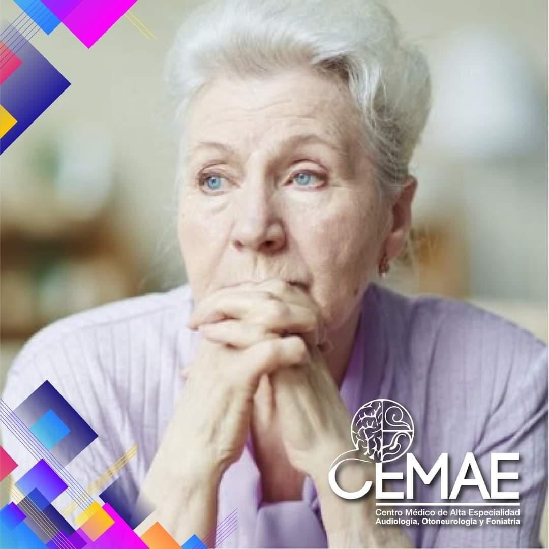cmae_hgo's tweet photo. Más allá de poder escuchar mejor, recuperar la audición representa para un adulto mayor poder interactuar y comunicarse con sus hijos y nietos; volver a sentir que hace parte de la conversación y que no está aislado.

#ConsultaATiempo 👩🏻‍⚕️ https://t.co/Z5nXJ0gwdE