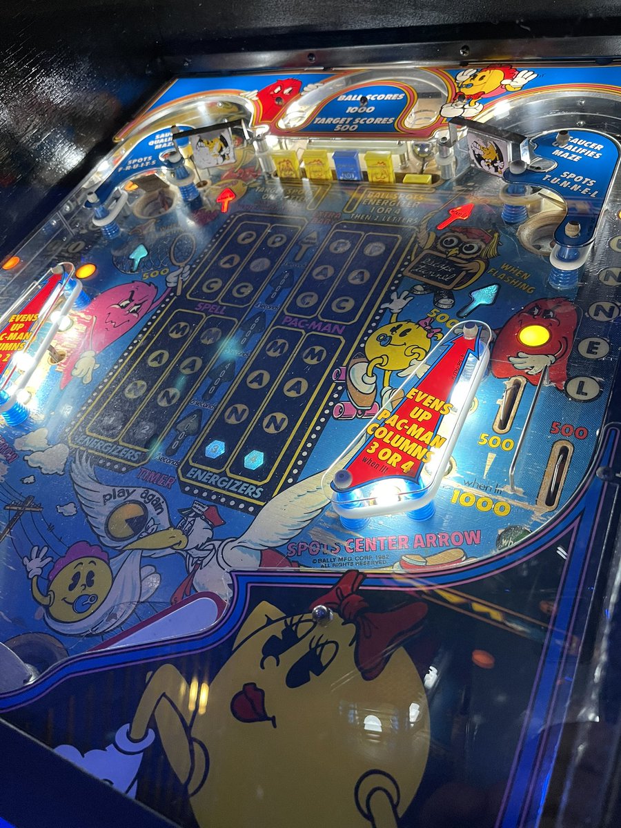 ralph_retro's tweet photo. Dang, LED upgrades on pinball machines is the freaking bomb! #pinball #pacman #babypac https://t.co/a9BHjAAqnD