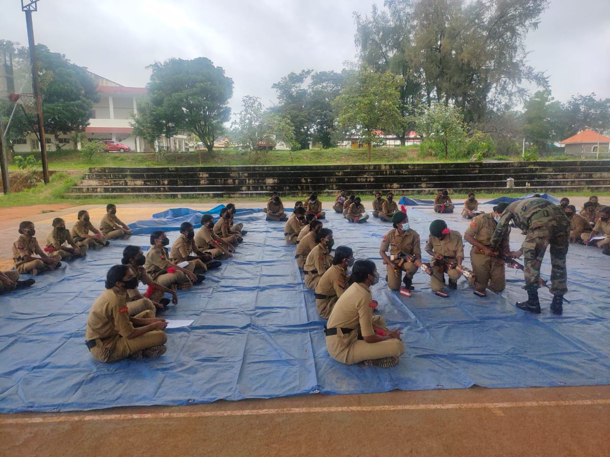 NCC_KER_LAK_DTE's tweet photo. #NationalCadetCorps 
On opening of colleges, Kerala &amp; Lak dte has commenced offline trg for NCC cdts. Tvm gp is conducting CATC at SS Kazhakootam, as part of trg, for selection of cdts for Gp Contingent for IGC-RDC. The camp will culminate on 18 Oct.
@HQ_DG_NCC 
@DefencePROTvm https://t.co/aTZZYUbuTS