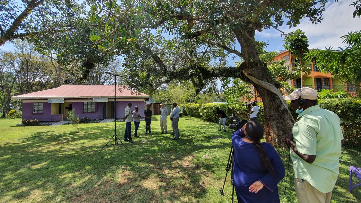 salimcamerapix's tweet photo. On the road again in beautiful Western Kenya this time on the shores of Lake Victoria. More fascinating history!! Unbelievable access!! Working with the best team around! 😊🤓
#history #MoAmin #legend #kisumu #lake #lakevictoria #magicalkenya #camerapix #crew #film #drone #rural https://t.co/70yk3KOTNw
