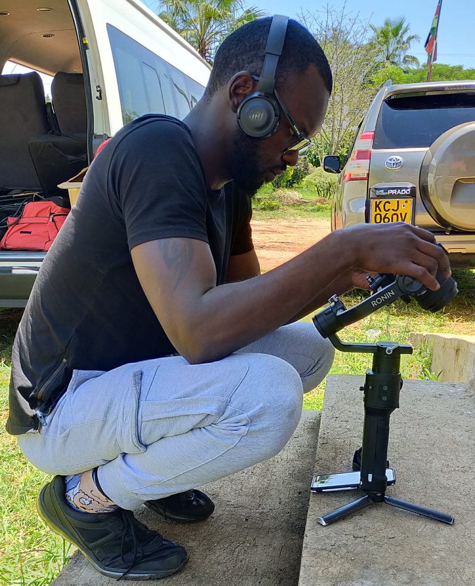 salimcamerapix's tweet photo. On the road again in beautiful Western Kenya this time on the shores of Lake Victoria. More fascinating history!! Unbelievable access!! Working with the best team around! 😊🤓
#history #MoAmin #legend #kisumu #lake #lakevictoria #magicalkenya #camerapix #crew #film #drone #rural https://t.co/70yk3KOTNw
