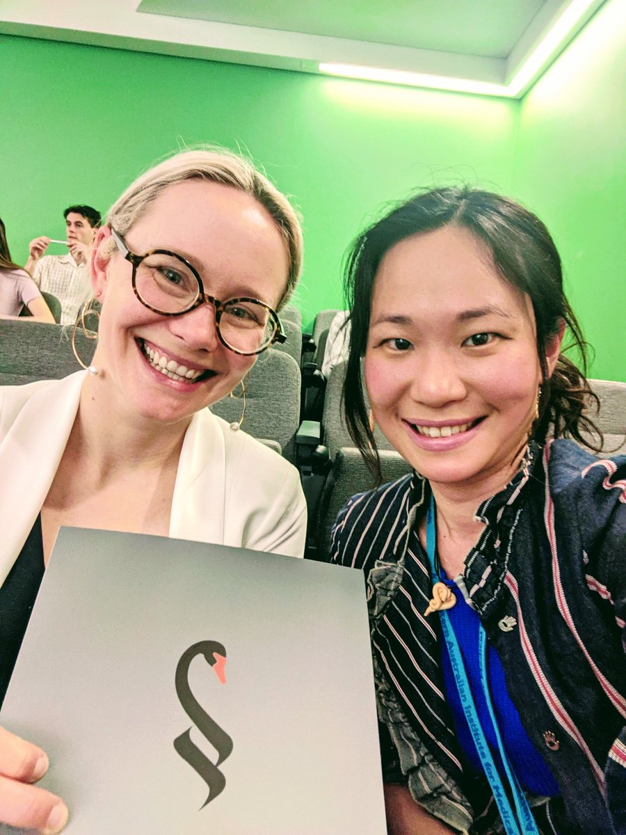 scientist_mum's tweet photo. Delighted to be greeted by friendly faces @PathWest Laboratory Medicine. 'I know you from #MicroToons!' says scientistmum Maria! π€ Students @CurtinUni Medical School are lucky to partake in this placement coordinated by the amazing Anne Crossley. #industry #academic #partnership https://t.co/gA1HquDRls