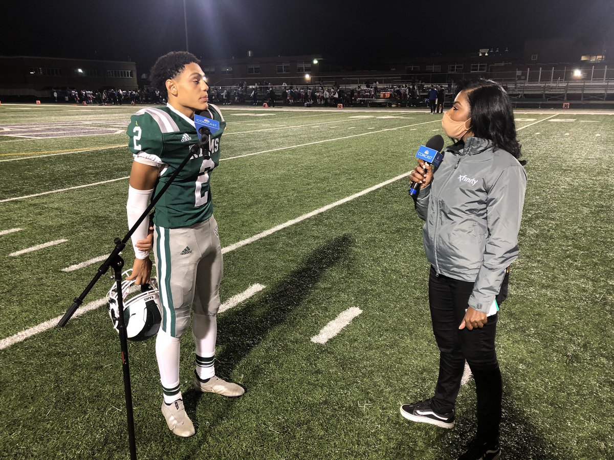 CN100Sports's tweet image. CN100Sports #PlayeroftheGame Darryl Overstreet with @LaurenL_Cox  following the @GridironRams victory over @LakesFootball1. Watch replay on Comcast Channel 💯 with #XfinityOnDemand @IHSAState CN100.tv