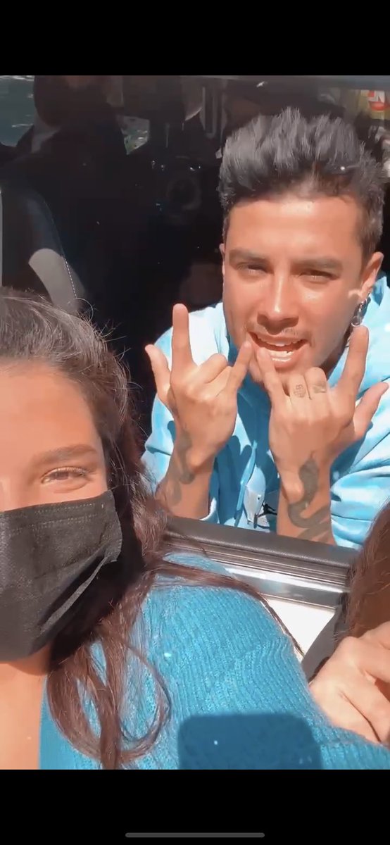 Metas_MB's tweet photo. Holaaa, soy Fernanda Guadarrama. Tengo 19 años y apoyo a Mario Bau desde el 2014. Mis canciones favs son “Otra vez”, Sofia” y “Brindo”. Bienvenidos sean todos y todas.🥰🥂 BRINDIS BAUTISTER https://t.co/QFNrtY5uEX