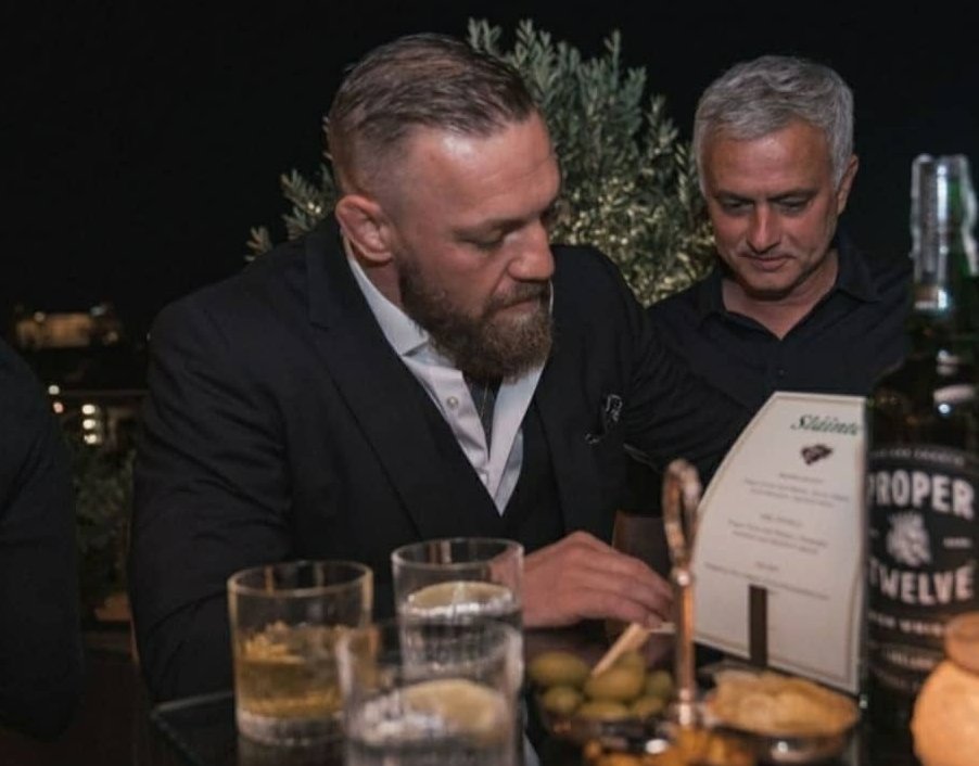 MourinhoPics's tweet photo. Jose mourinho and conor mcgregor in Rome 🇮🇹 https://t.co/lgI0Qg58VE