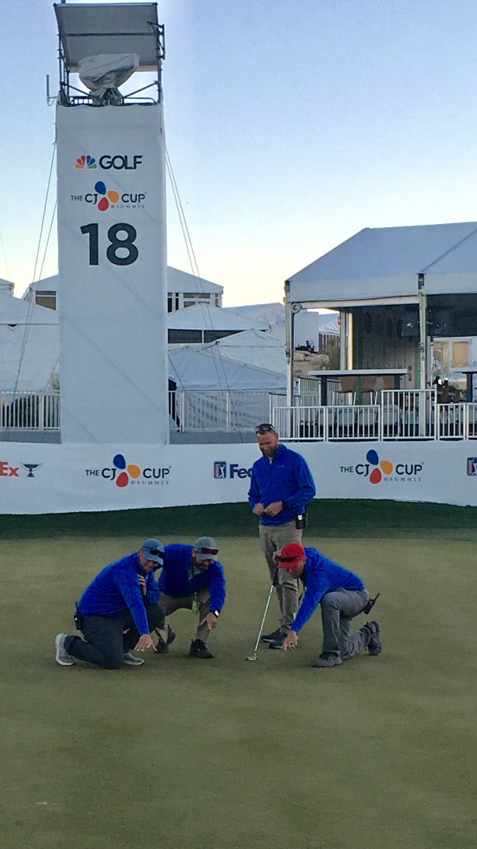 Last night for me volunteering at The Summit for the #CJcup great hosts ⁦<a href="/KirkKory/">Kory Kirk</a>⁩ ⁦<a href="/Gbecwar1/">Grant Becwar</a>⁩ twitter less Freddie, Scott Lewis and great friend ⁦<a href="/camrice21/">Cam Rice</a>⁩ have the course dialed and looking great!