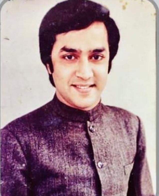 Tanwar_Indian's tweet photo. पूर्व सांसद व हमारे प्रेरणास्रोत दिवंगत ललित माकन जी की जयंती पर उन्हें कोटिशः नमन एवं विनम्र श्रद्धांजलि।

गरीबों-मज़दूरों की हक की लड़ाई के लिए आपके संघर्ष को देश हमेशा याद रखेगा। हमारे लिए आपके विचार सदैव प्रेरणादायक एवं अनुकरणीय रहेंगे। https://t.co/cbgjIjqKka