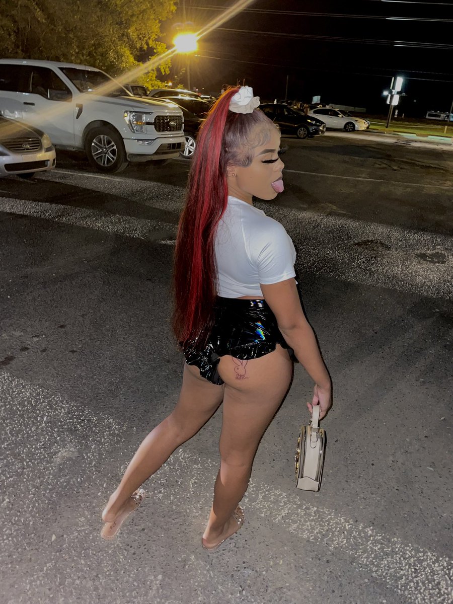 lynnnmarieee_'s tweet photo. I love a cute red bitch https://t.co/bmANM42ZsQ
