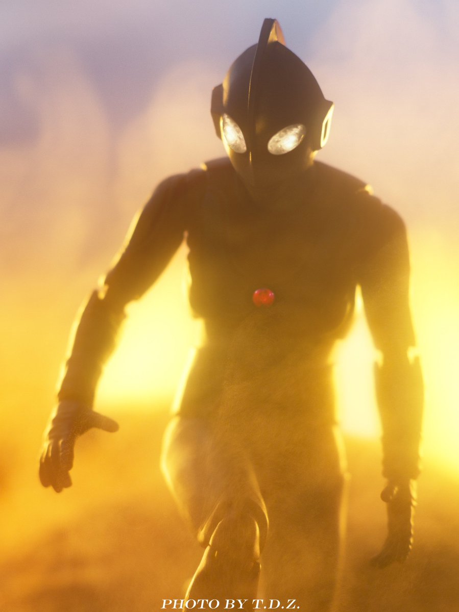 夕陽に立つウルトラマン Twitter Search Twitter