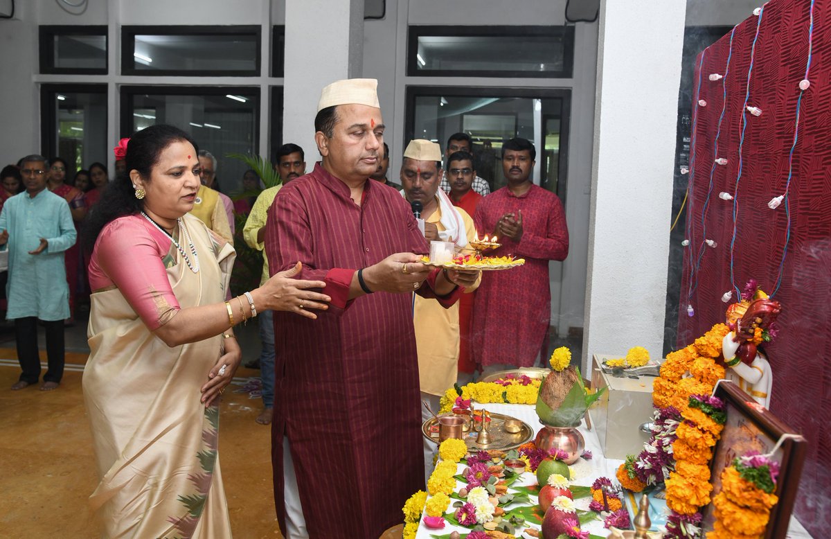 mangeshtkarad's tweet photo. The MIT ADT university celebrated this auspicious Khande Navami with great enthusiasm. Schools and various other departments organised Puja and other rituals. I visited various schools and participated in rituals.

#worldclasseducation #mitadt #khandenavami https://t.co/bkjFY5WQ24
