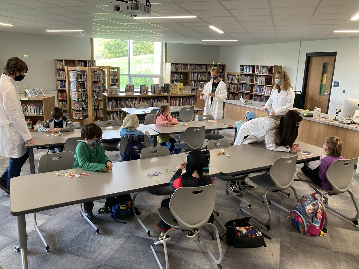 FtcGreendale's tweet photo. Day 1 of STEM exploration with ALIEN at Highland View!  We switched our spaghetti and marshmallow tower building to craft-stick building, made gluten-free-candy catapults to study energy storage and release, and designed devices to protect from impact energy!  So much #STEMfun ! https://t.co/i3fVDGMvkW