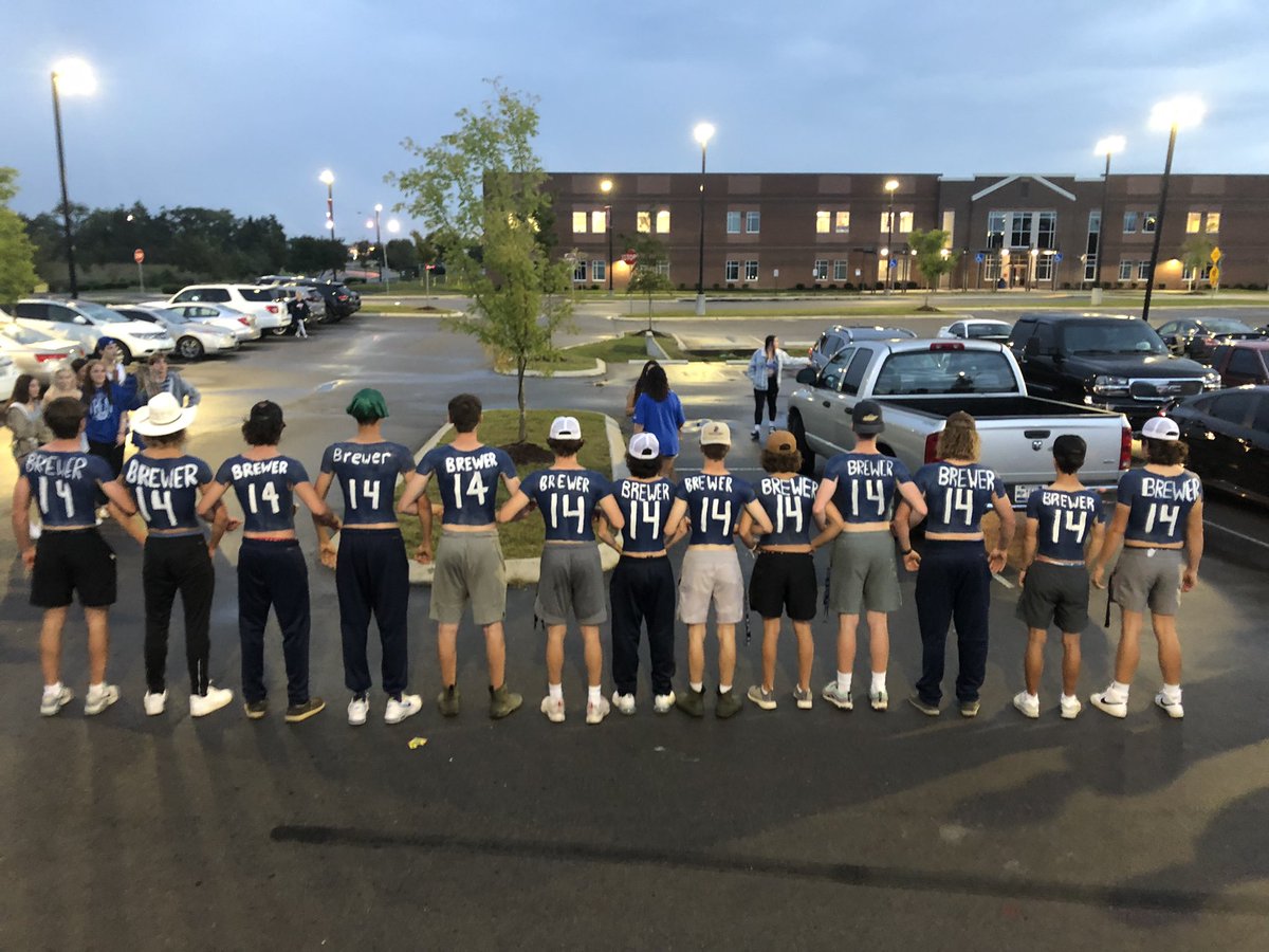 It’s bigger than football❤️
<a href="/putyourOsup/">⭕zone!</a> <a href="/creasyl_shsprin/">Larry Creasy</a> <a href="/StarsFootball/">Siegel Football</a>