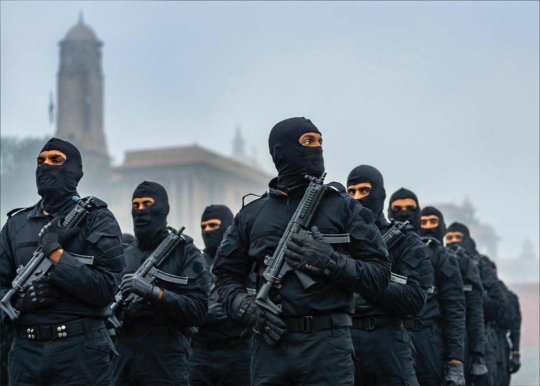 Defence_Squad_'s tweet image. Greetings to our brave National Security Guard personnel on their 37th Raising Day. @nsgblackcats
.
#NSG #NSGBlackCats #nsgcommandos #NationalSecurityGuard #RaisingDay