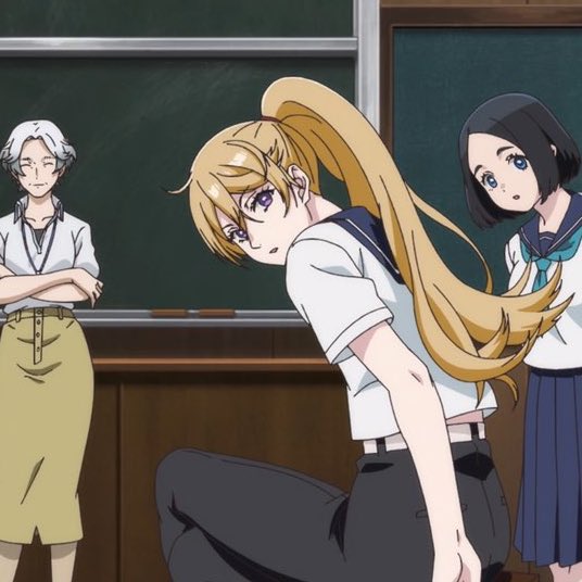 ashurinkusu's tweet image. ชอบที่ยูกะเอาเสื้อกักคุรันที่กำหนดว่าเป็นเครื่องแบบนร.ชายมาใส่กับกระโปรง เสื้อที่กำหนดว่าเป็นของนร.หญิงมาใส่กับกางเกง บ่งบอกถึงความเป็นน้องยูกะที่ไม่นิยามเพศตัวเอง ไม่ตายตัว เป็นตัวเองที่อยากเป็นอะ