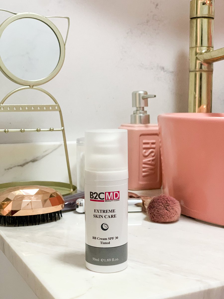 Hızlı bir makyaja ne dersin? B2CMD tüm cilt tiplerine uygun BB Krem cilt tonunu eşitler, kadifemsi his ve saten bir görünüm kazandırır. #kozmetikon