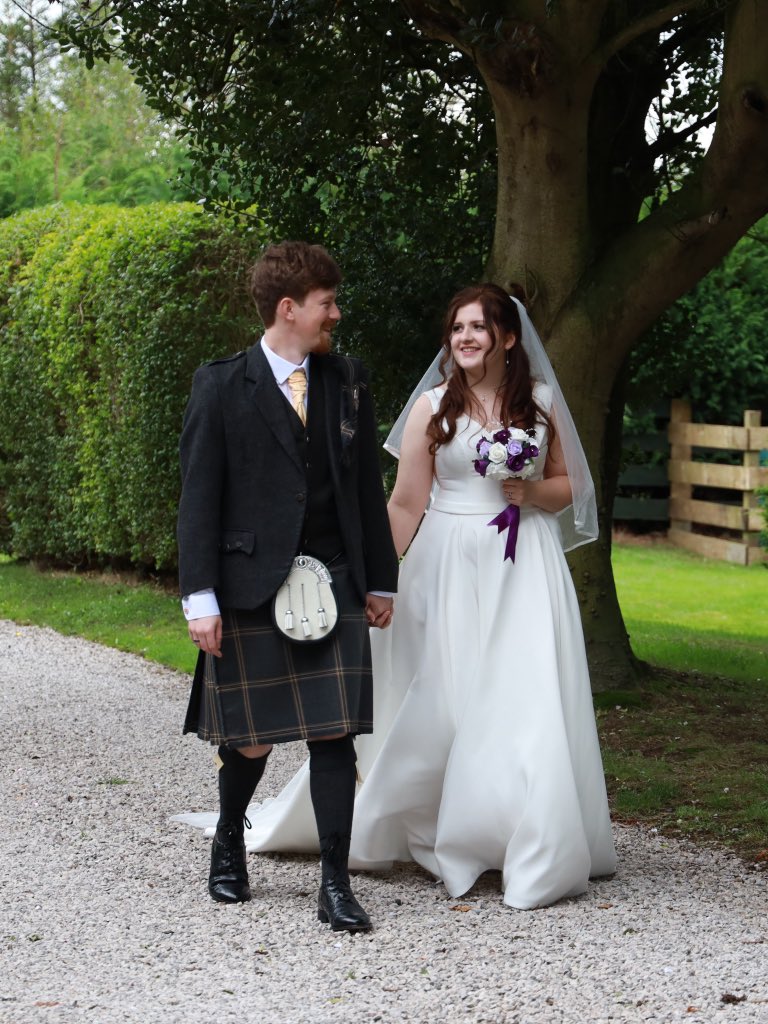 We’re married 🎉🤍

@missgordxn becomes <a href="/MrsFlynnx/">Mrs Flynn</a> 👰🏻‍♀️