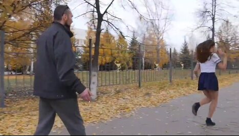 Заволжская певица поливает алкашей из клизмы для хайпа в соцсетях 

73online.ru/r/zavolzhskaya…