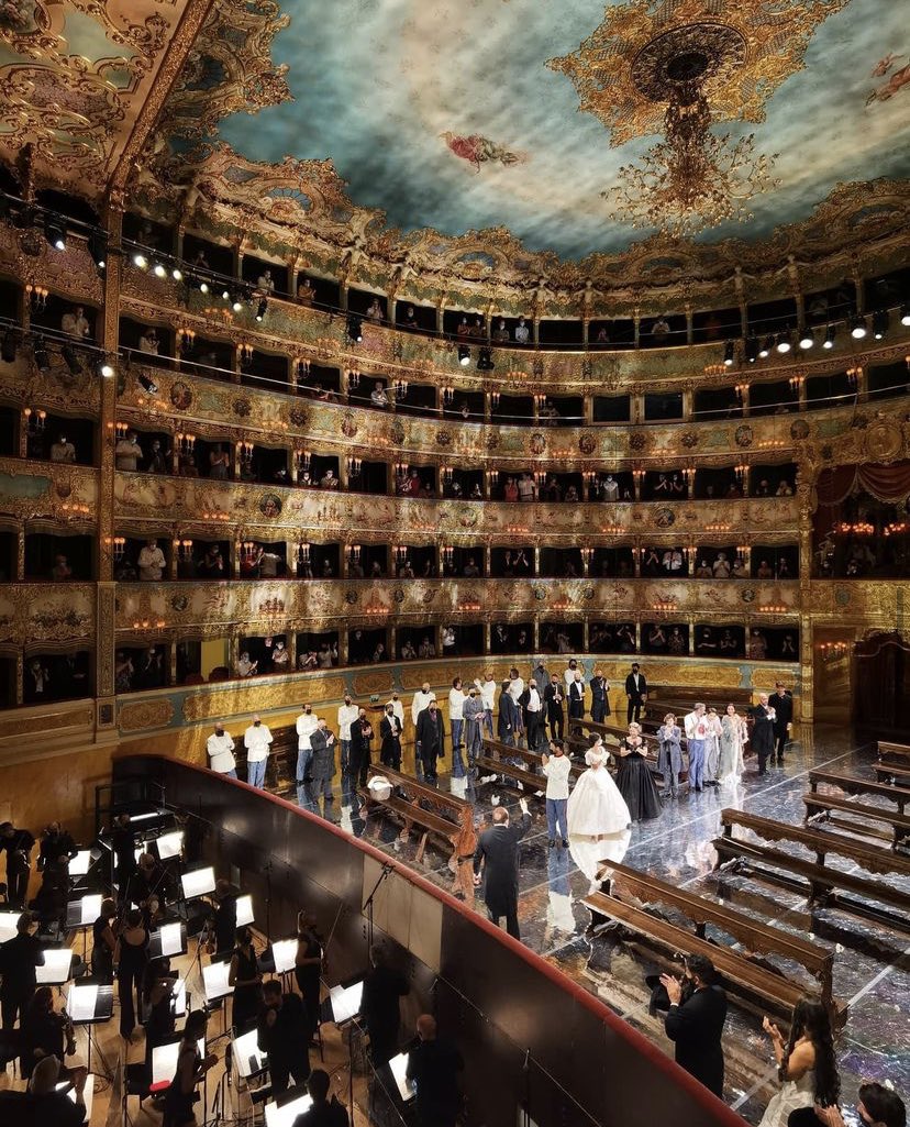 WCOTourism's tweet photo. Enjoy Venice 🇮🇹 Teatro La Fenice #VeniceWorldCapitalOfTourism
#WCOT2021
#WorldCapitalOfTourism
#CapitalMundialdelTurismo
#WCOT #CapitaldelTurismo #世界旅游之都  Via @veneziaunica https://t.co/zMXZfdkalU