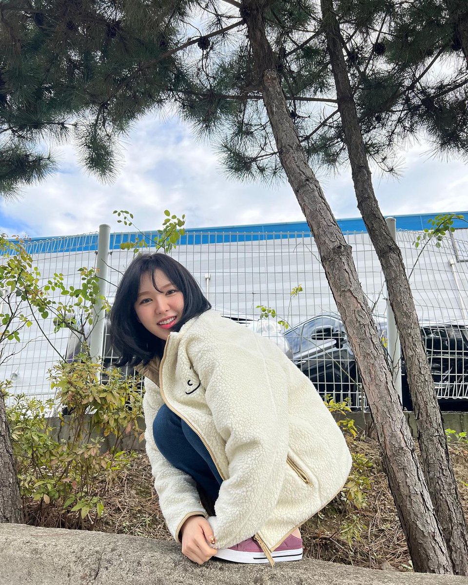 sswexplore's tweet photo. Korean Actress Lee So Jin, Music Producer Nathan, Rapper Boi B and Minzy (2NE1) liked Wendy's recent post on Instagram 💙

🔗https://t.co/BqKfoXuT4z
© to
#WENDY #웬디 @RVsmtown https://t.co/J7aP2QmaHZ