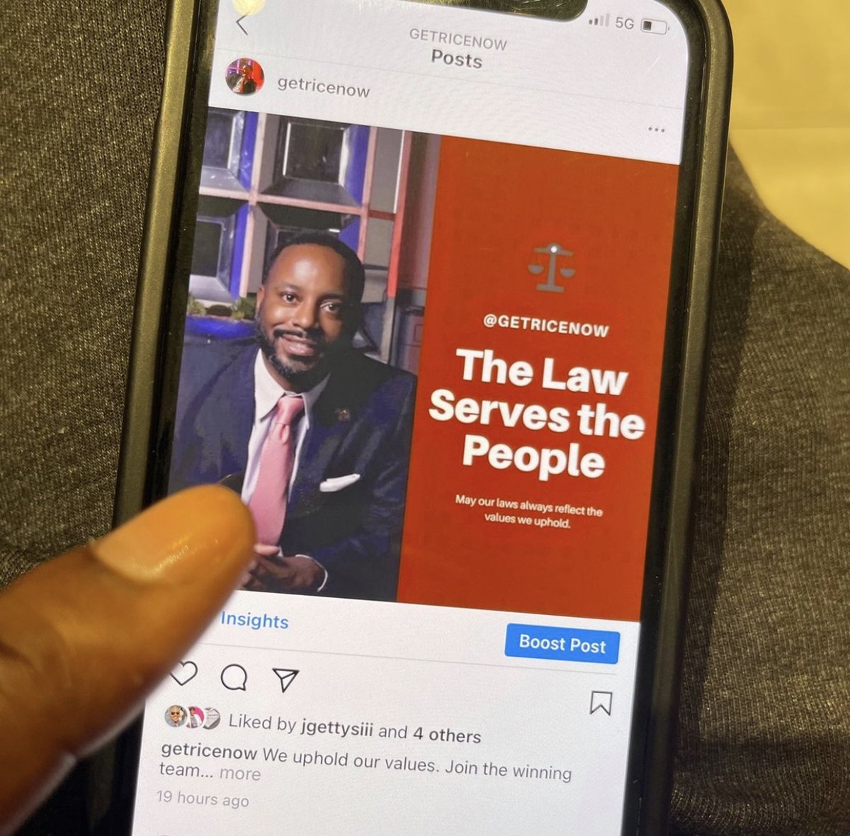 GetRiceNow's tweet photo. The Law Serves the People….
.
.
Contact us today for all of your legal needs. Call or text 205-460-5572. #getricenow #getrice #attorney #law #lawyer #lawyersofbirmingham #motivation #business https://t.co/d51xZWNyOq