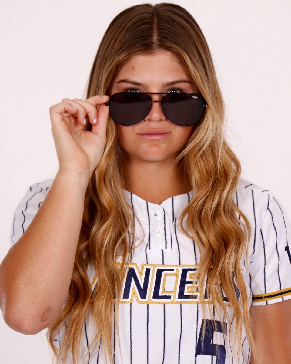 JamieHeiner's tweet photo. So proud of my baby girl! Fulfilling her dream to play DI Softball at CBU! Thank you coach Mike Smith! And thank you each and every one of those amazing young ladies on the team, you blessed us 🙏🏻 #lanceup⚔ #committed #cbusoftball https://t.co/o8cwdH3he2