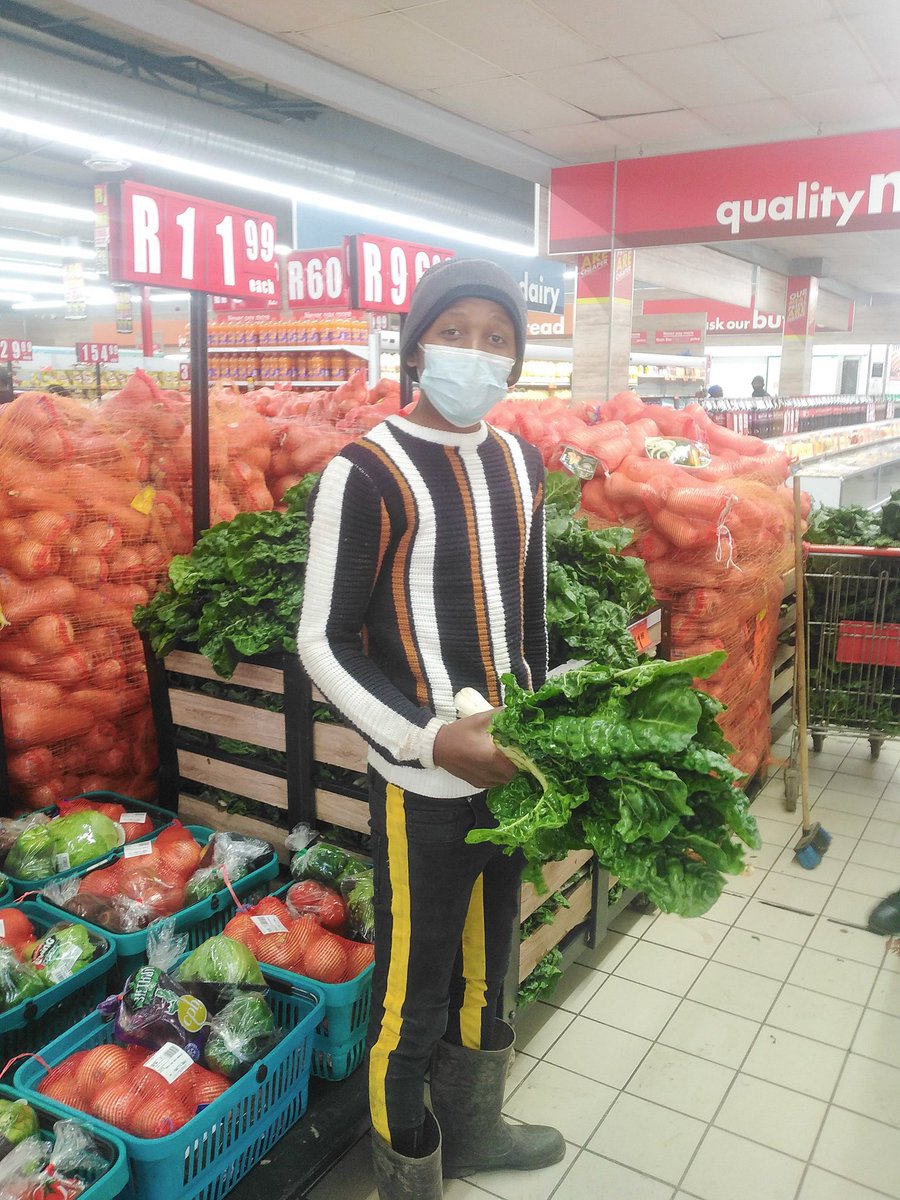 kwanda_nyazeka's tweet photo. Langa started farming during lockdown in 2020, he supplies his produce to Spar, Boxer, Street Vendors in Bizana.seeHis story here https://t.co/y5S6ZKHgCx Or RT 
Doctor khumalo #manyisa Max mqadi Somalians Hlomu Mshishi Themba zwane Mkmva TymeBank #phori #Umjolo101 deMthuda #DJSBU https://t.co/JpRxfx4qCD