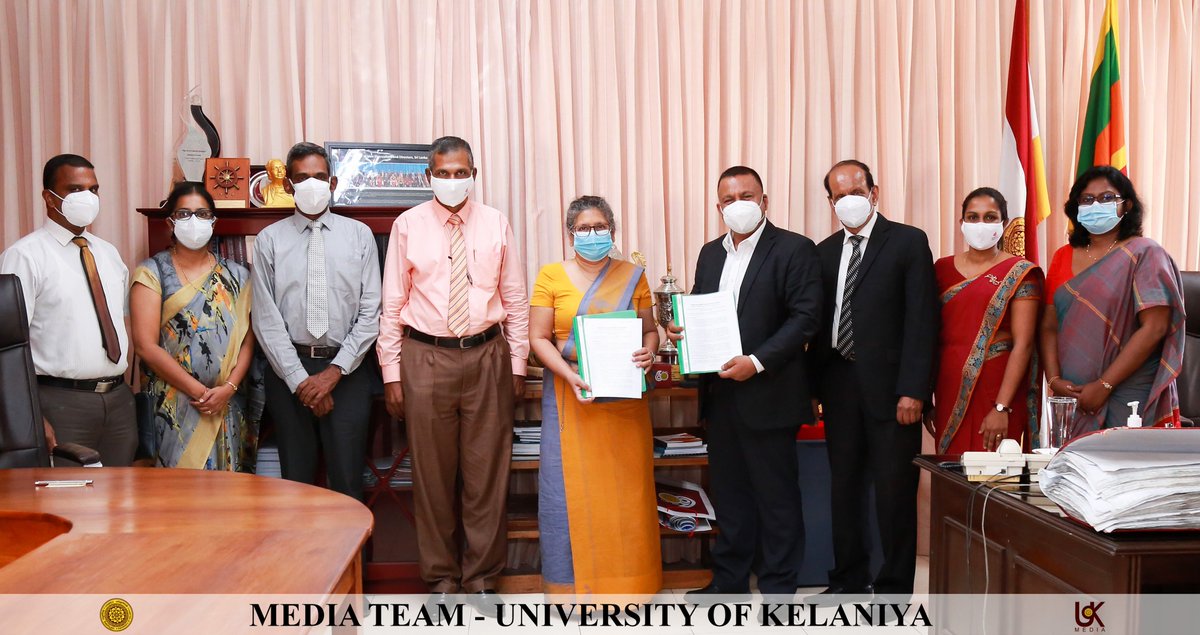 On 14th October 2021, University of Kelaniya signs an agreement with the Green Building Council of Sri Lanka to obtain the GREEN SL(R) certification for the proposed building of the Faculty of Technology, University of Kelaniya.