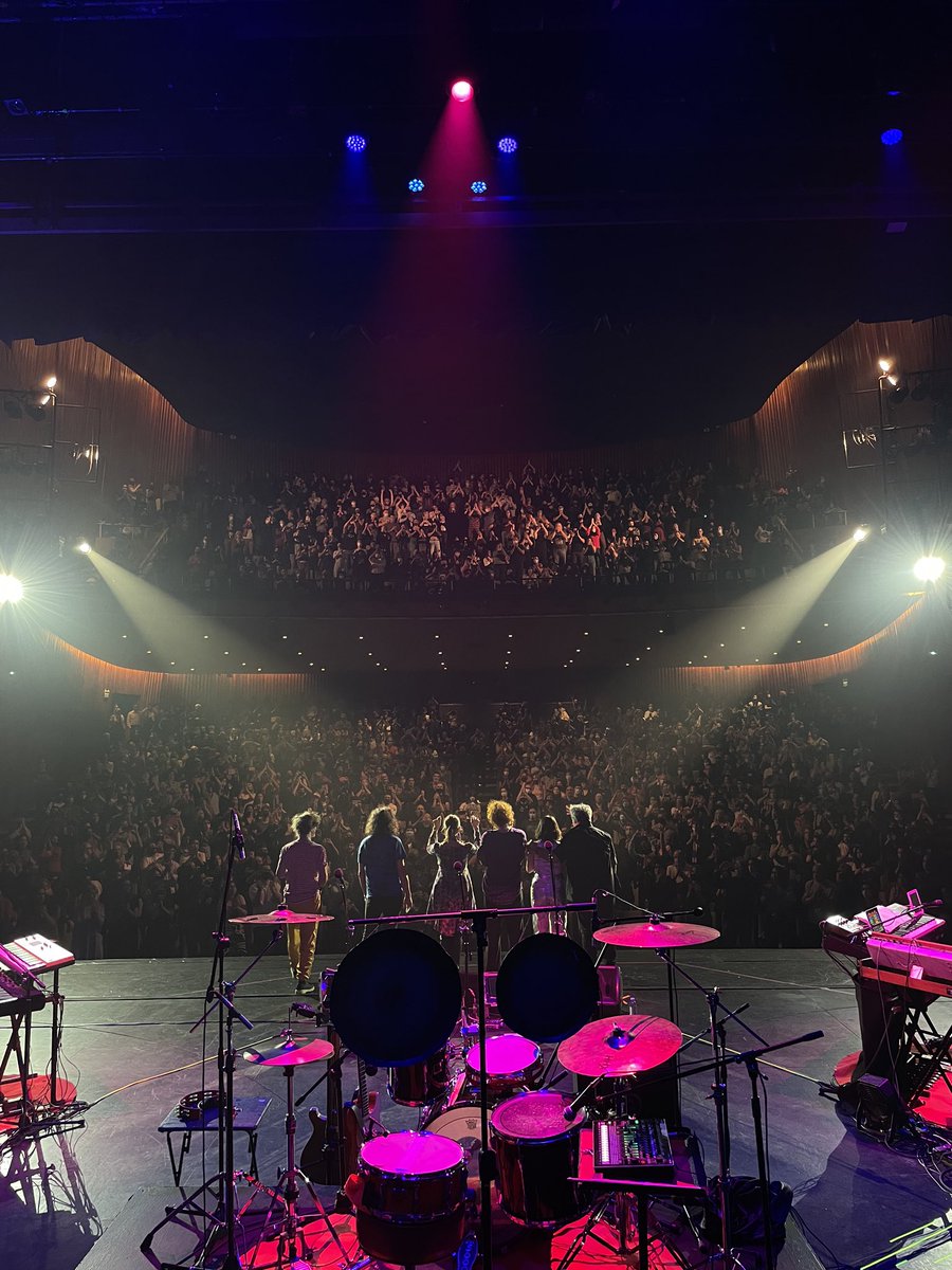 CeratiBeni's tweet image. Que hermoso esto. Charly, gracias.