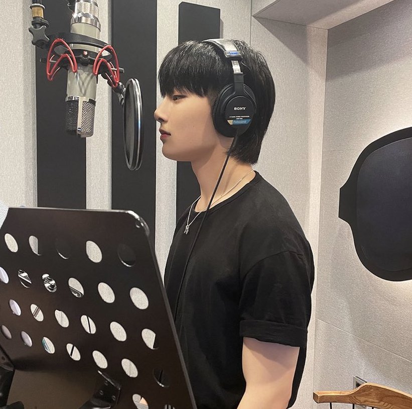 hwangplings's tweet photo. this i.n                                 this chan https://t.co/Jn3b1R5lIc