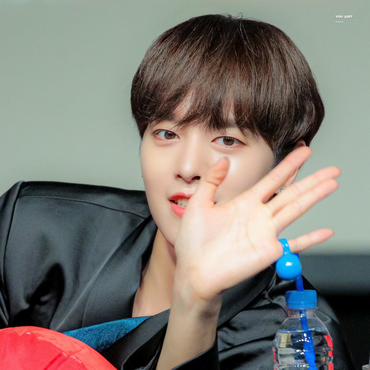 YOUJUST950902's tweet photo. 191012

#원어스 #ONEUS #레이븐 #RAVN #レイブン #김영조 https://t.co/lE4fT2pIhM